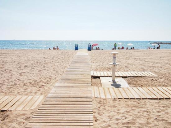 Apto Con Piscina En La Playa Cerca De Vlc Con Ac Пусоль Экстерьер фото